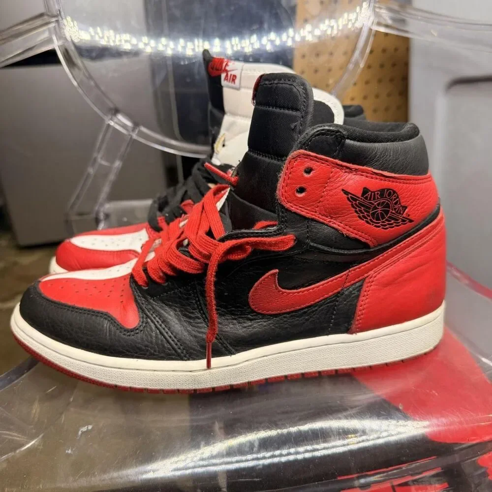 Jordan Men's Red and Black Trainers